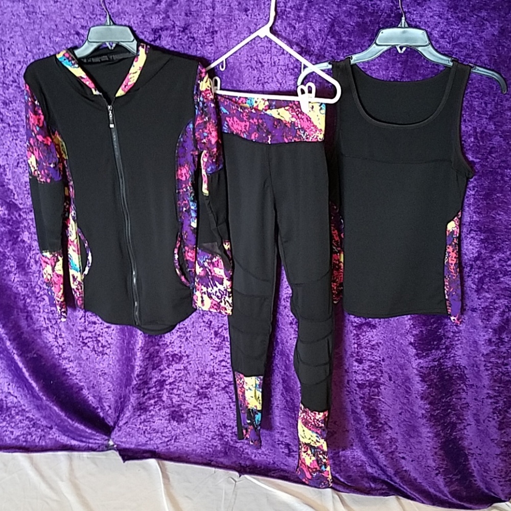 3 piece athletic outfit